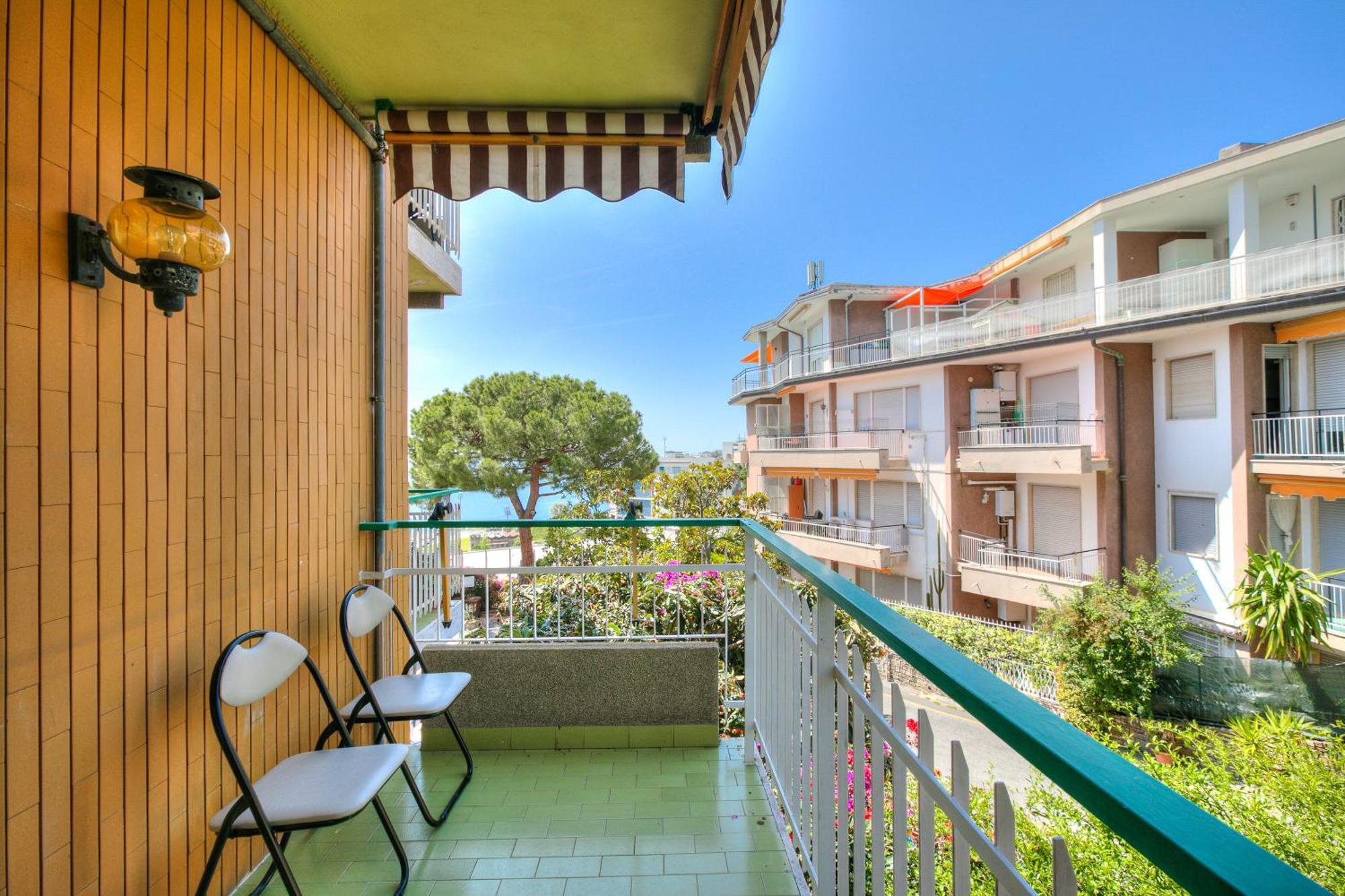 Casa Emma With Sea Glimpse - Happy Rentals ซานเรโม ภายนอก รูปภาพ
